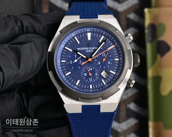 바쉐론콘스탄틴 오버시즈 투르비용 42.5mm 네이비 다이얼 블루 러버 스트랩