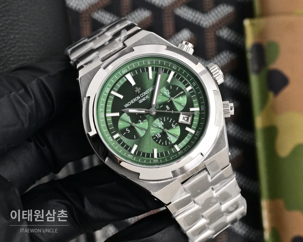 바쉐론콘스탄틴 오버시즈 투르비용 42.5mm 그린 다이얼 스틸 브레이슬릿