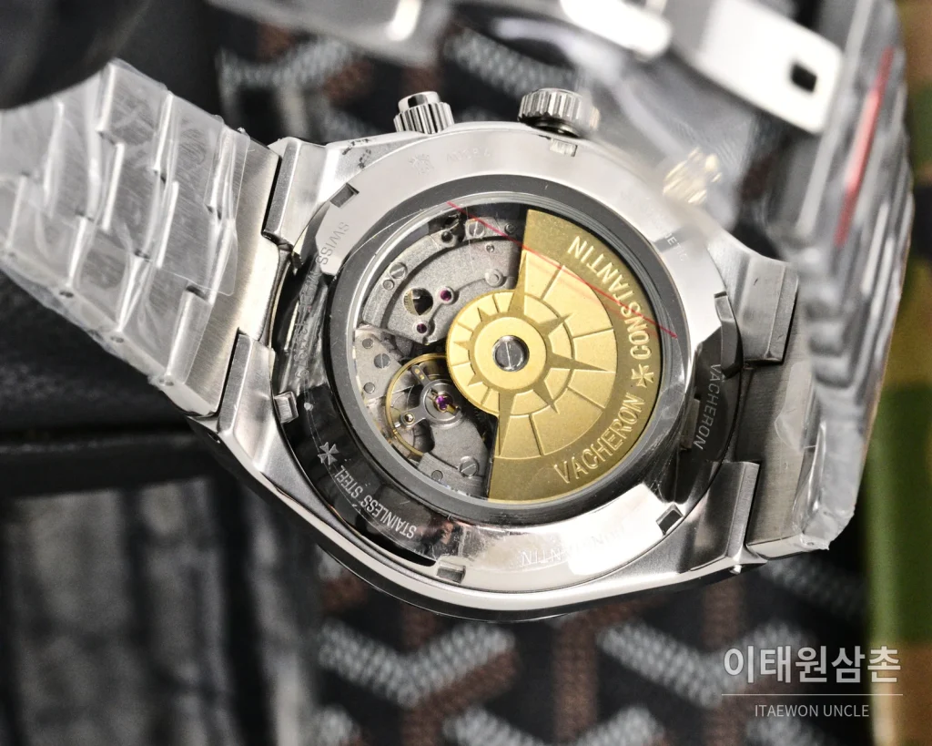 바쉐론콘스탄틴 오버시즈 투르비용 42.5mm 그린 다이얼 스틸 브레이슬릿