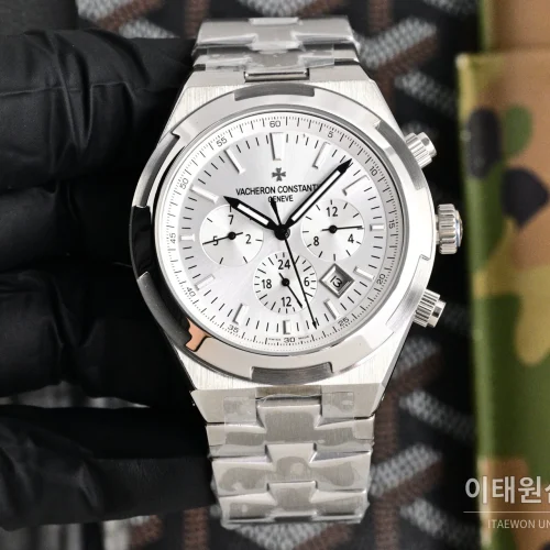 바쉐론콘스탄틴 오버시즈 투르비용 오토매틱 42.5mm 화이트 다이얼 스틸 브레이슬릿