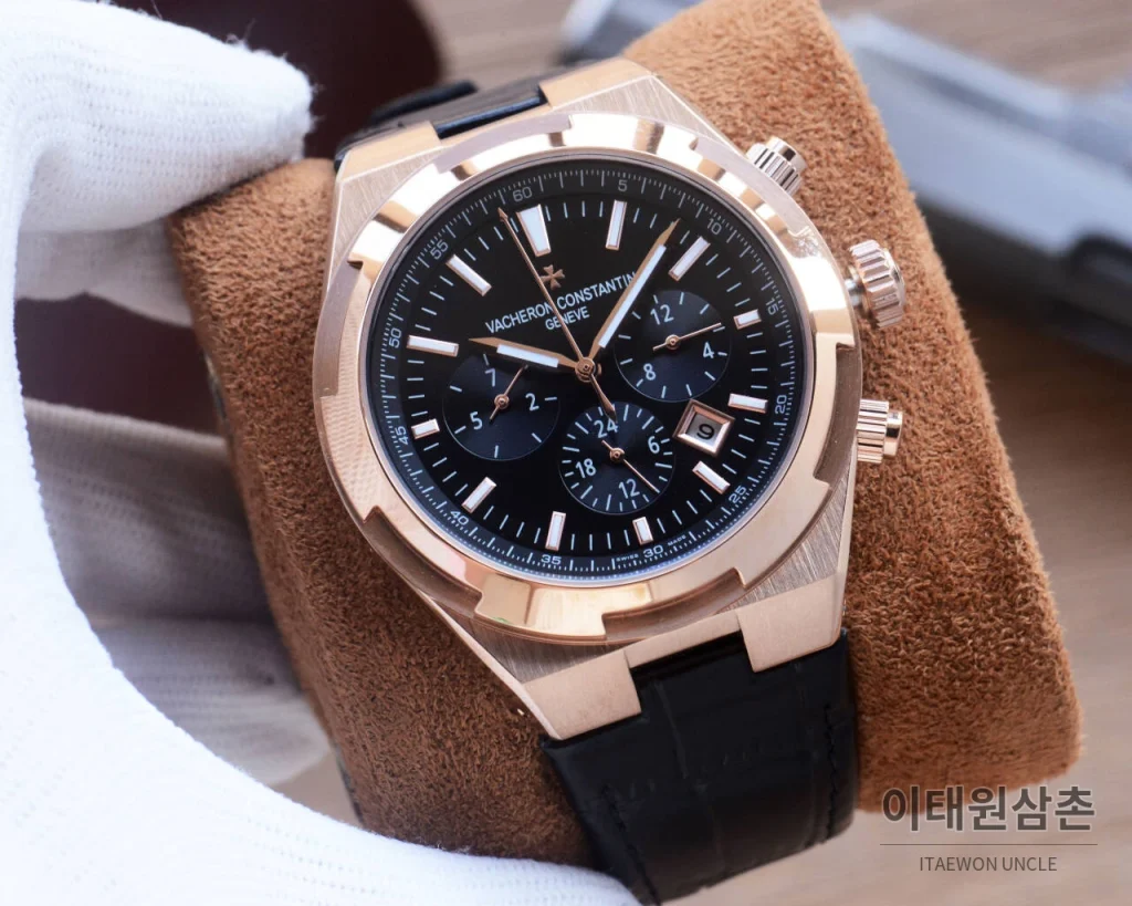 바쉐론콘스탄틴 오버시즈 투르비용 오토매틱 42.5mm 블랙 다이얼 브라운 가죽 스트랩