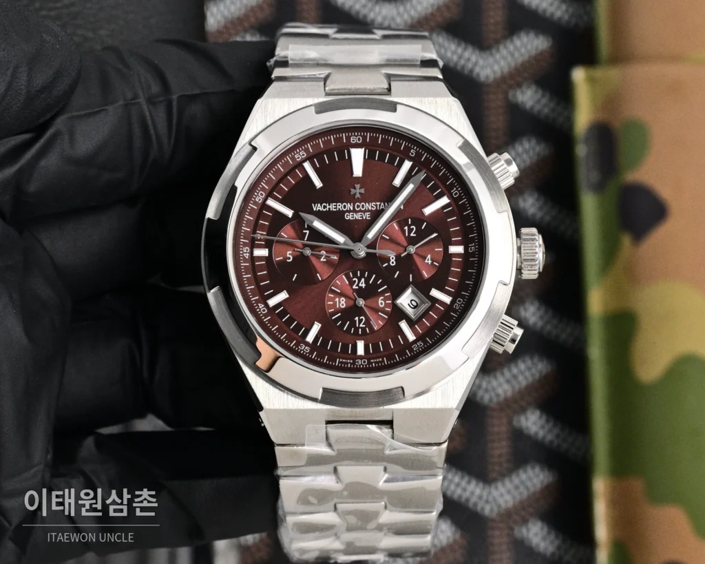 바쉐론콘스탄틴 오버시즈 투르비용 오토매틱 42.5mm 화이트 다이얼 스틸 브레이슬릿