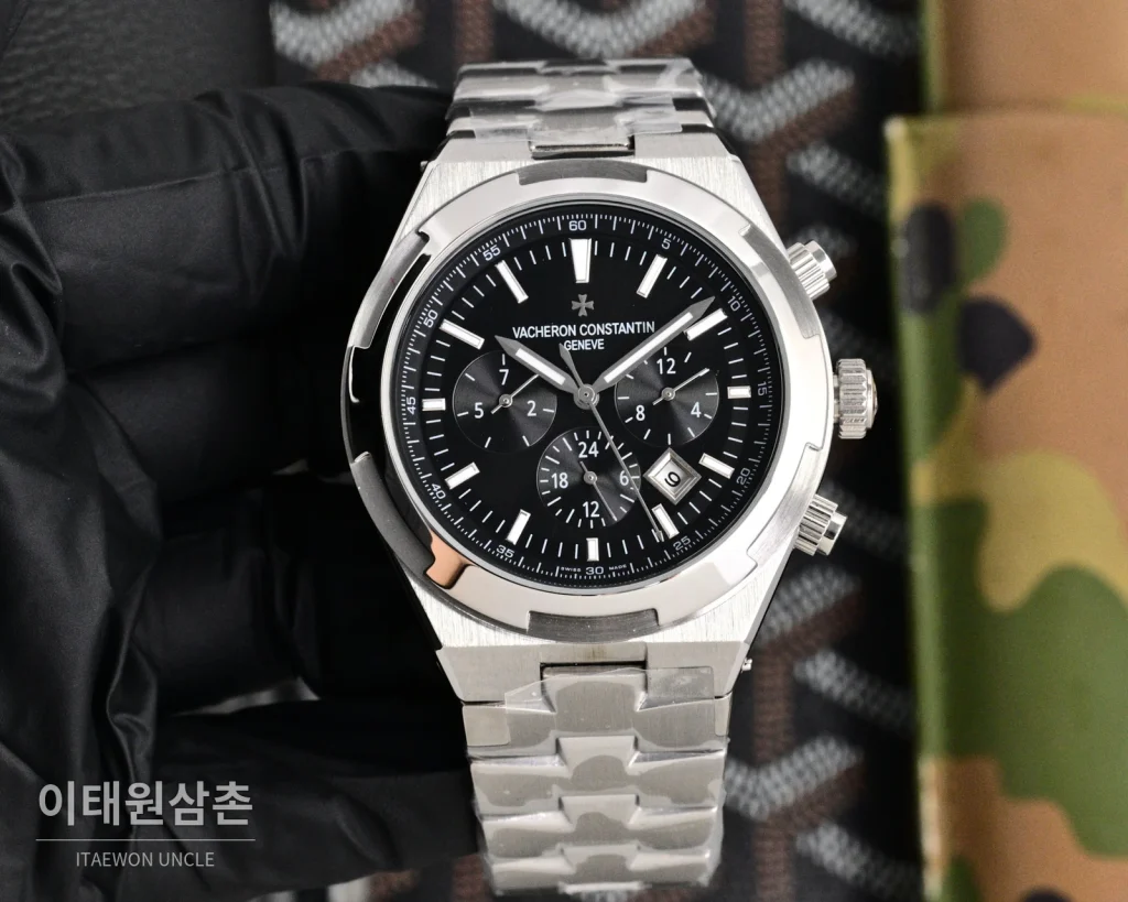 바쉐론콘스탄틴 오버시즈 투르비용 오토매틱 42.5mm 화이트 다이얼 스틸 브레이슬릿