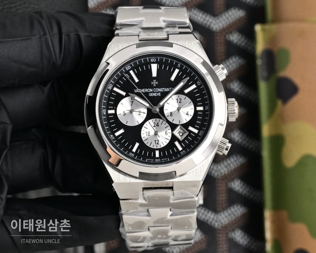 바쉐론콘스탄틴 오버시즈 투르비용 오토매틱 42.5mm 화이트 다이얼 스틸 브레이슬릿
