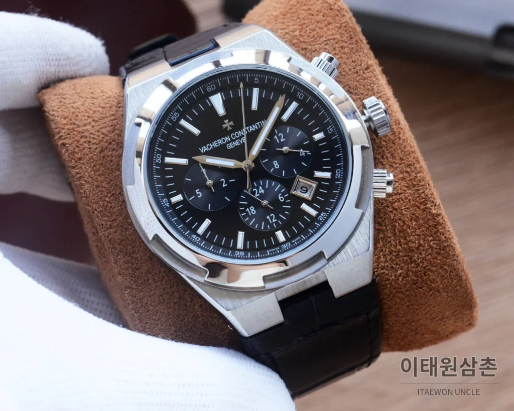 바쉐론콘스탄틴 오버시즈 투르비용 오토매틱 42.5mm (3)