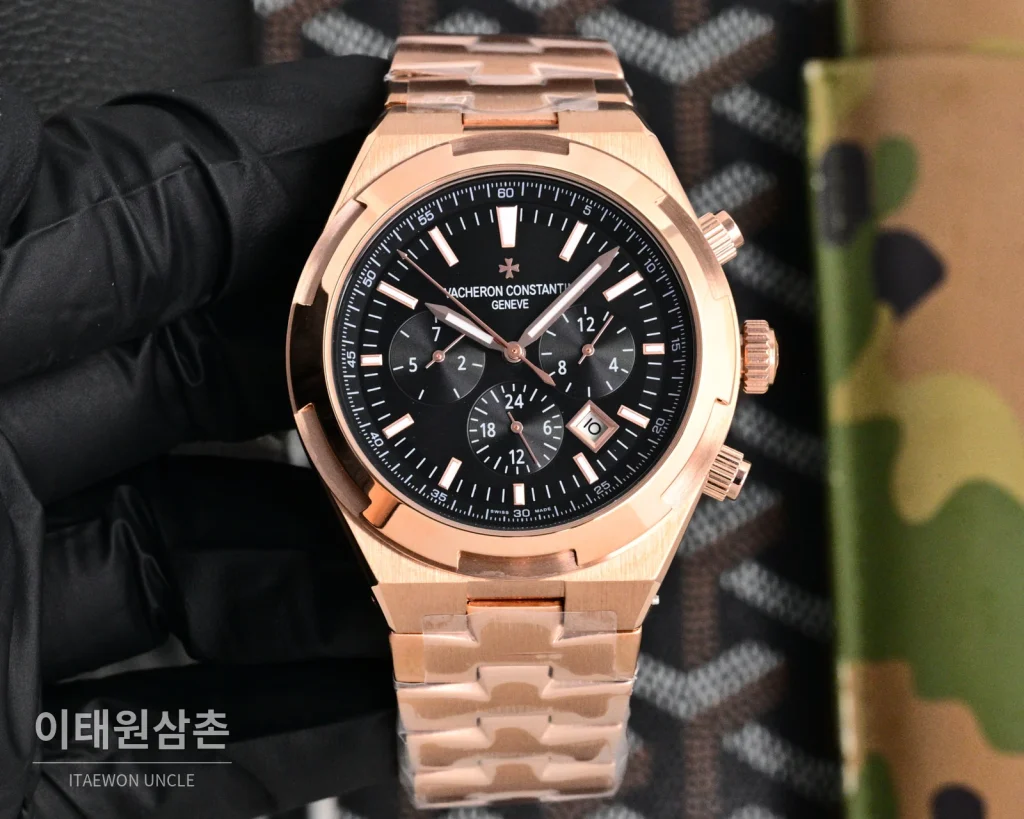 바쉐론콘스탄틴 오버시즈 투르비용 오토매틱 42.5mm 화이트 다이얼 스틸 브레이슬릿
