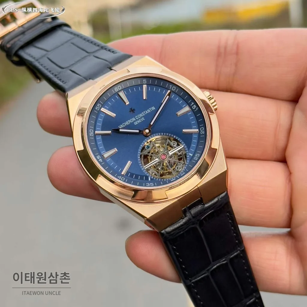 바쉐론콘스탄틴 오버시즈 투르비용 블루다이얼 스틸 오토매틱 42.5mm 네이비 가죽 스트랩