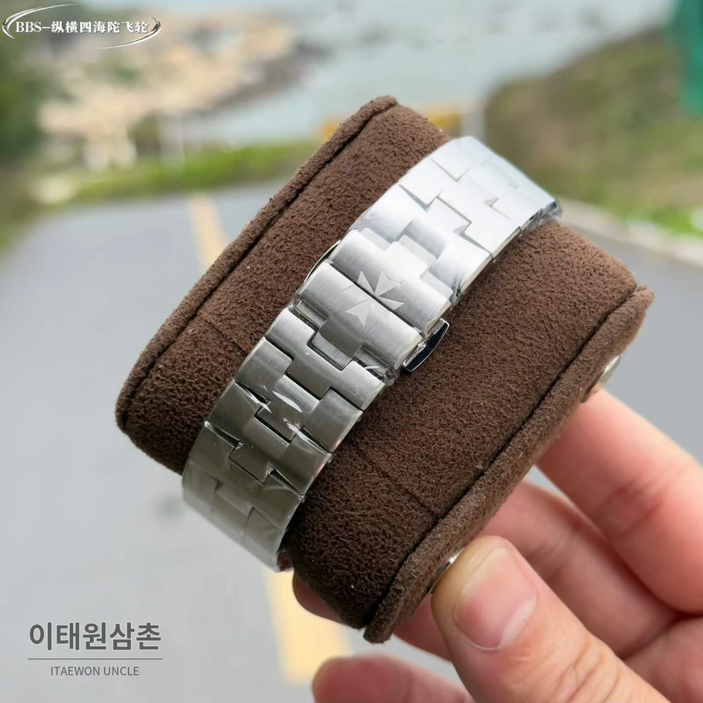 바쉐론콘스탄틴 오버시즈 투르비용 블루다이얼 스틸 오토매틱 42.5mm 스틸 브레이슬릿
