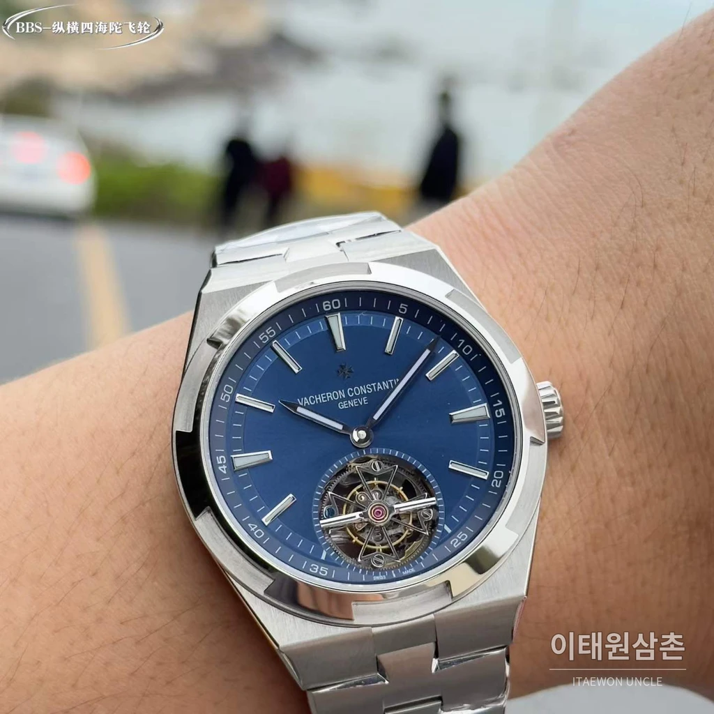 바쉐론콘스탄틴 오버시즈 투르비용 블루다이얼 스틸 오토매틱 42.5mm 스틸 브레이슬릿