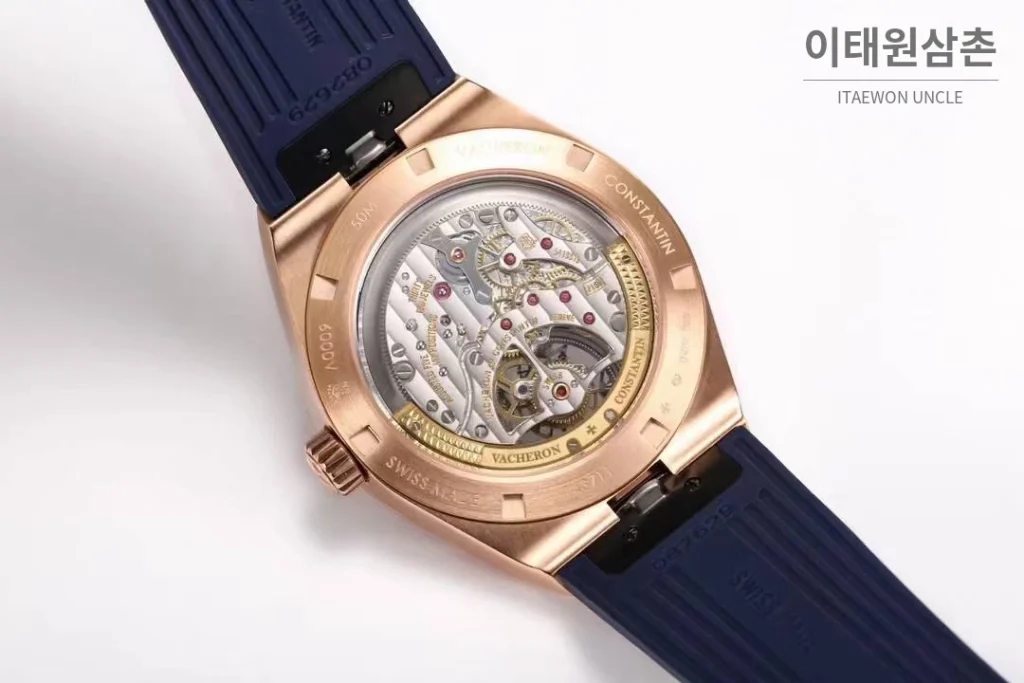 바쉐론콘스탄틴 콘스탄틴 오버시즈 투르비용 블루 다이얼 오토매틱 42.5mm 네이비 러버 스트랩 로즈골드 베젤