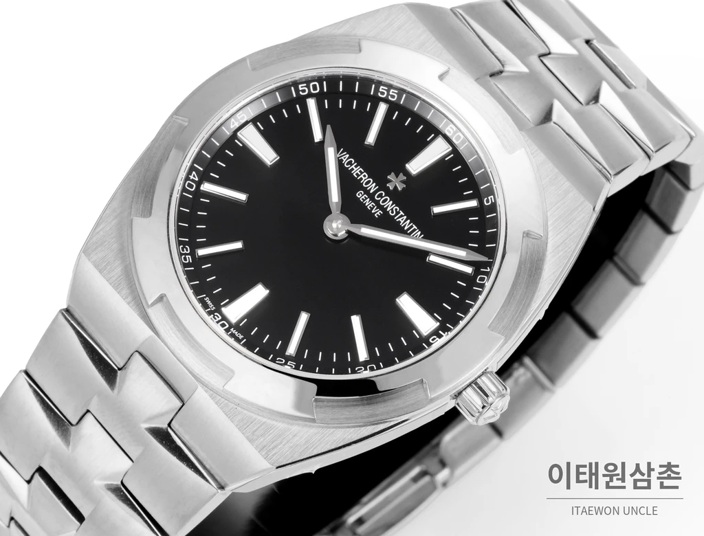 바쉐론콘스탄틴 오버시즈 울트라 씬 950 플래티넘 네이비다이얼 오토매틱 39.5mm