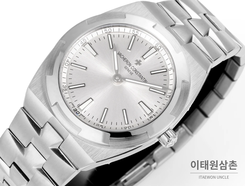 바쉐론콘스탄틴 오버시즈 울트라 씬 950 플래티넘 실버다이얼 오토매틱 39.5mm