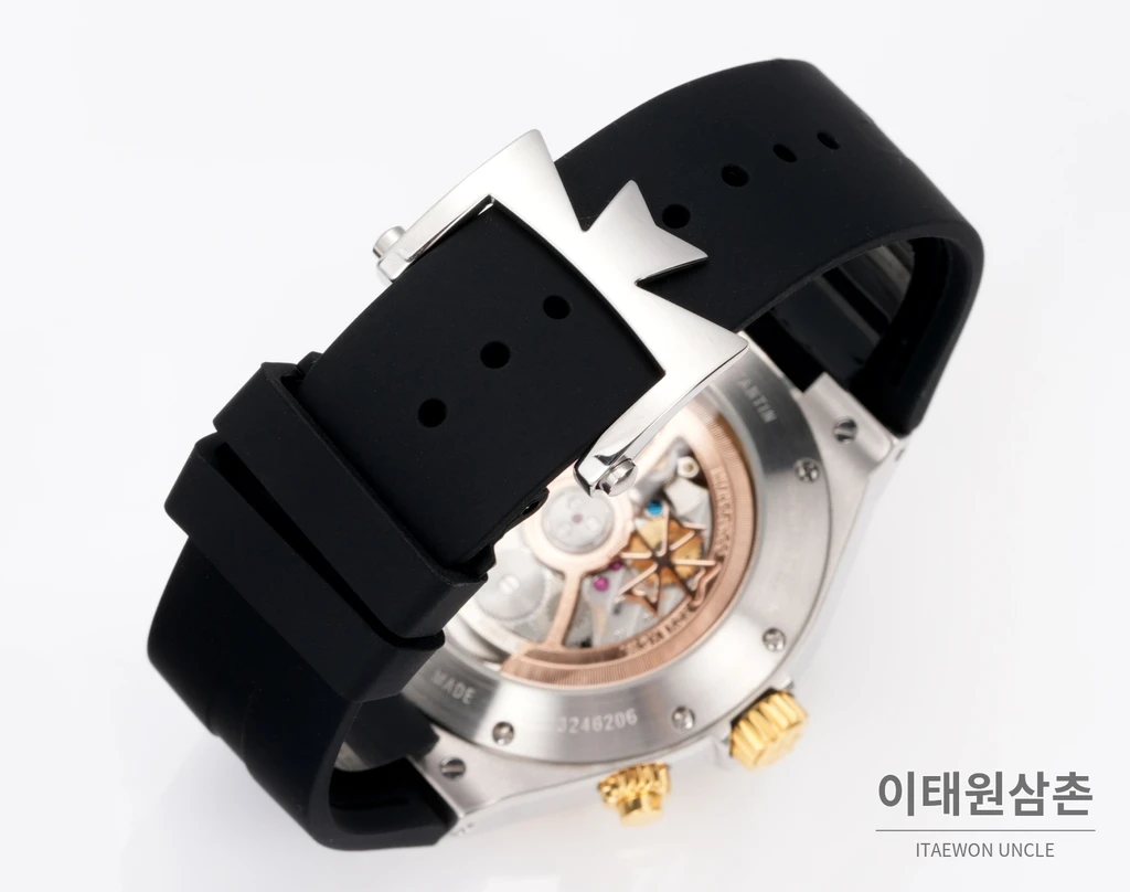 바쉐론콘스탄틴 오버시즈 옐로우골드스틸 듀얼타임 아이보리다이얼 러버밴드 오토매틱 42mm