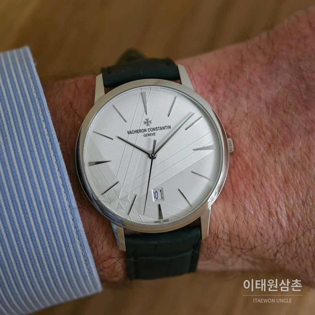 바쉐론콘스탄틴 패트리모니 오토매틱 40mm 화이트 다이얼 블랙 가죽 스트랩 (4)