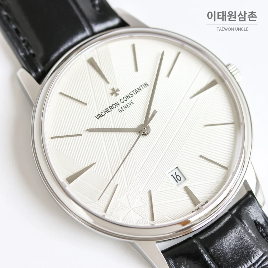 바쉐론콘스탄틴 패트리모니 오토매틱 40mm 화이트 다이얼 블랙 가죽 스트랩 (4)