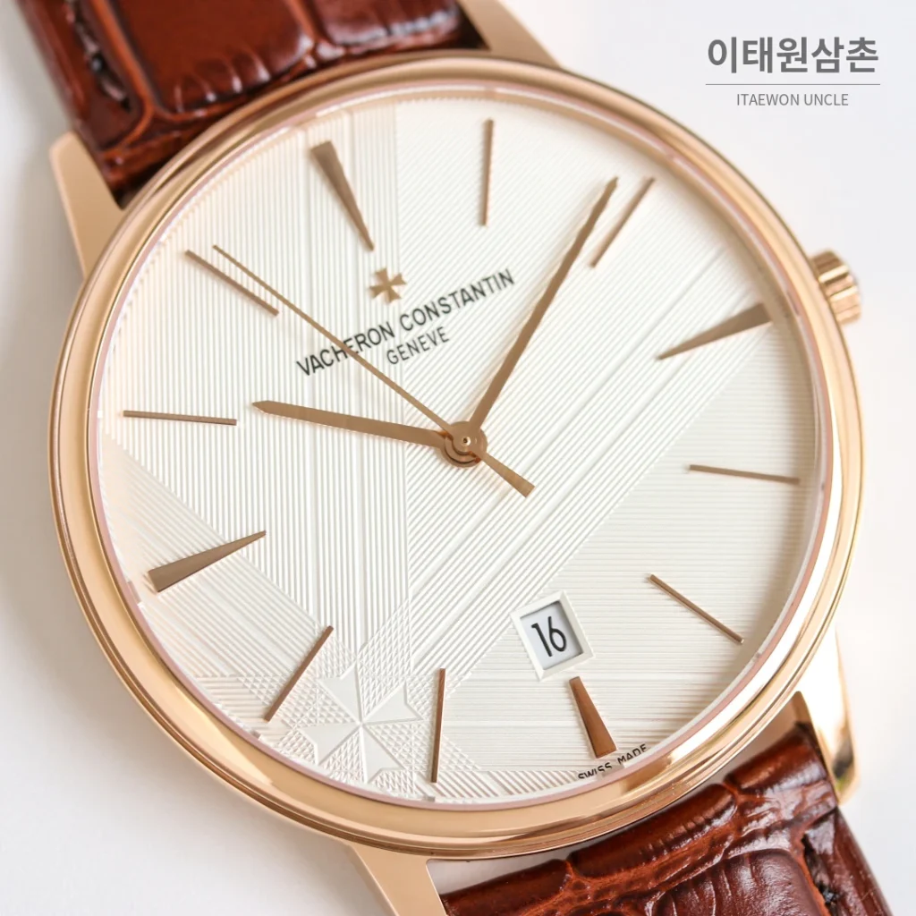 바쉐론콘스탄틴 패트리모니 오토매틱 40mm 화이트 다이얼 블랙 가죽 스트랩 (4)