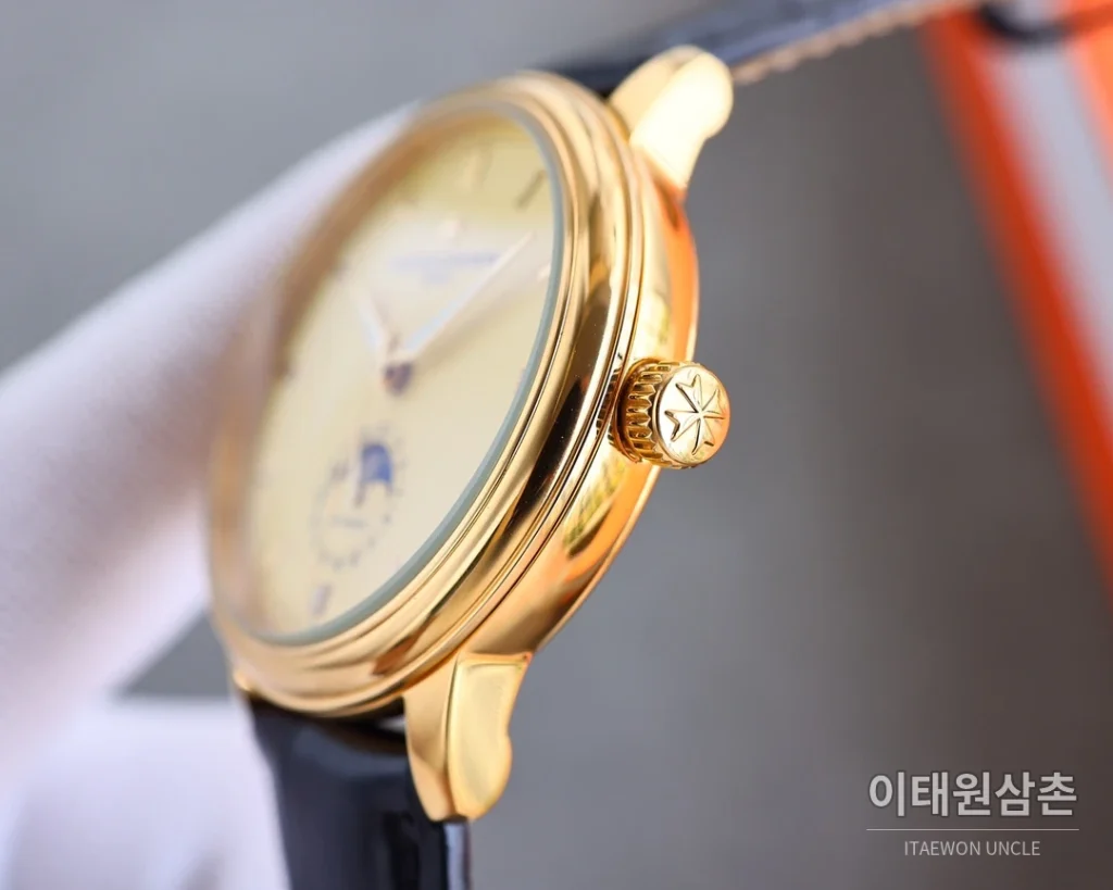 바쉐론콘스탄틴 패트리모니 오토매틱 40mm 화이트 다이얼 블랙 가죽 스트랩 골드 베젤