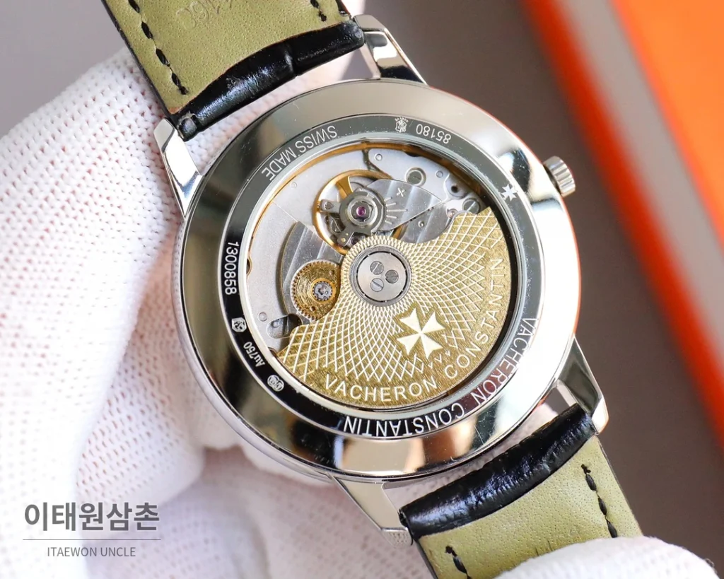 바쉐론콘스탄틴 패트리모니 오토매틱 40mm 화이트 다이얼 블랙 가죽 스트랩 (3)