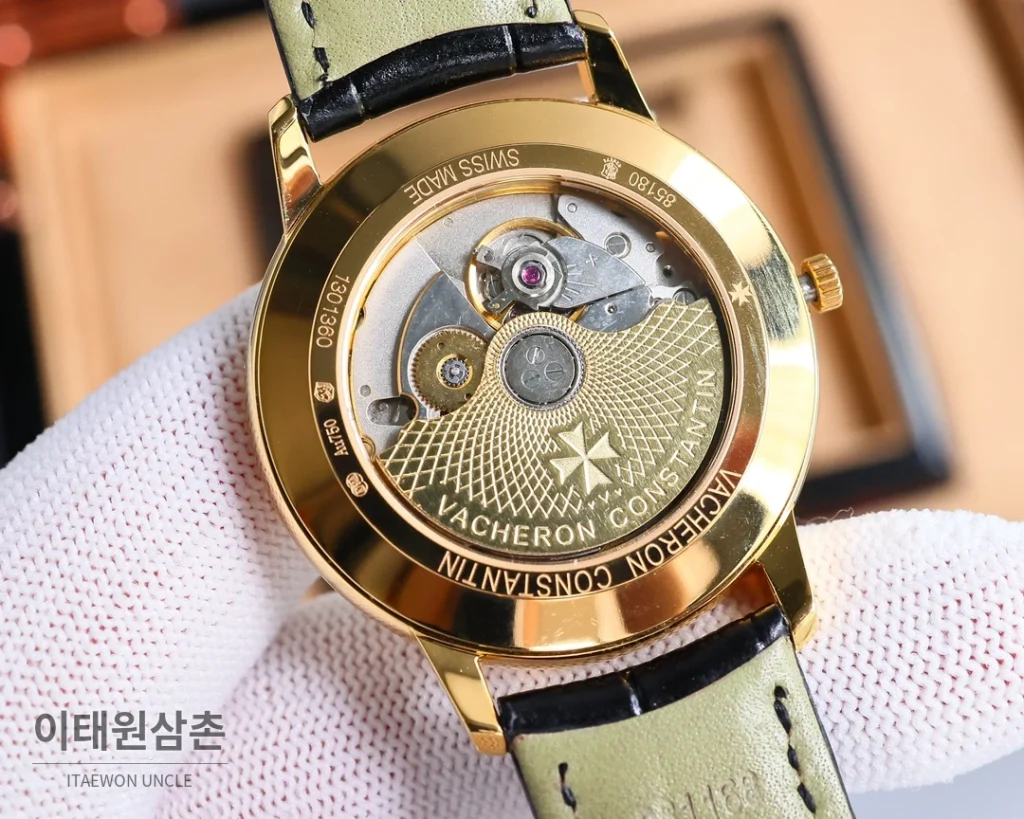 바쉐론콘스탄틴 패트리모니 오토매틱 40mm 화이트 다이얼 블랙 가죽 스트랩 골드 베젤 (2)