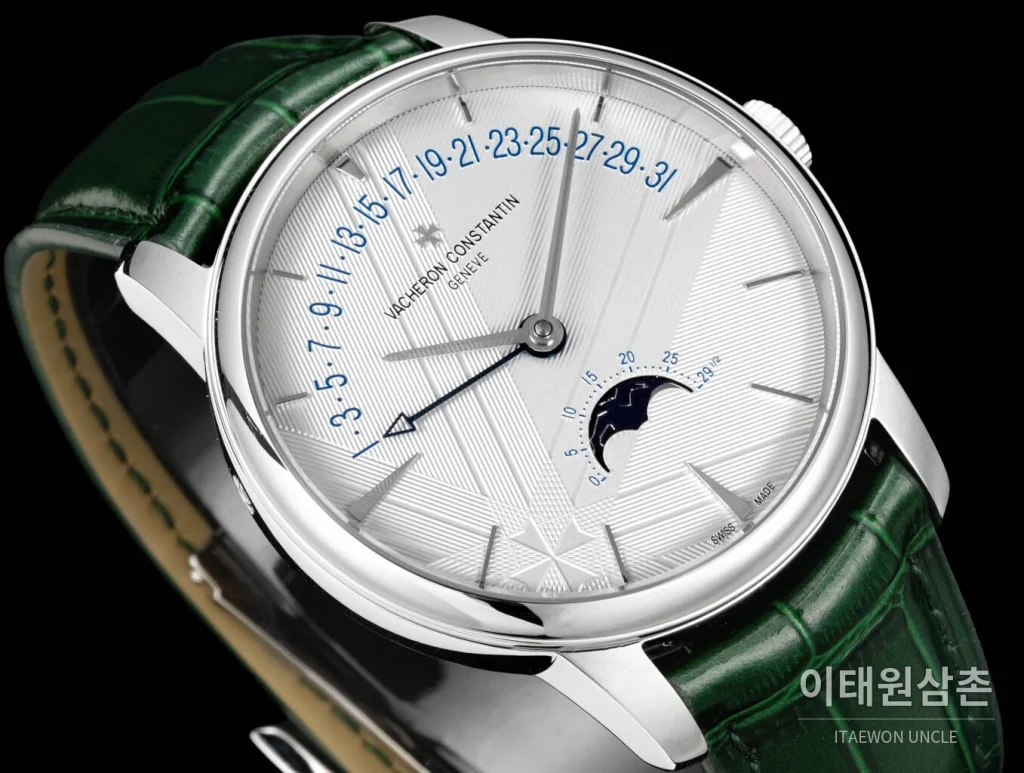 바쉐론콘스탄틴 패트리모니 문페이즈 레트로그레이드 데이트 오토매틱 42.5mm 실버 그린 가죽 스트랩
