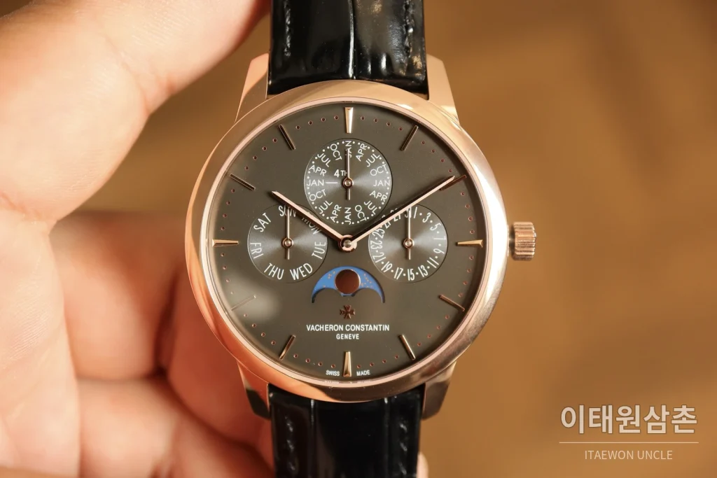 바쉐론콘스탄틴 패트리모니 퍼페추얼 캘린더 스틸 울트라씬 오토매틱 41mm 실버 블랙 가죽 스트랩 로즈골드 베젤
