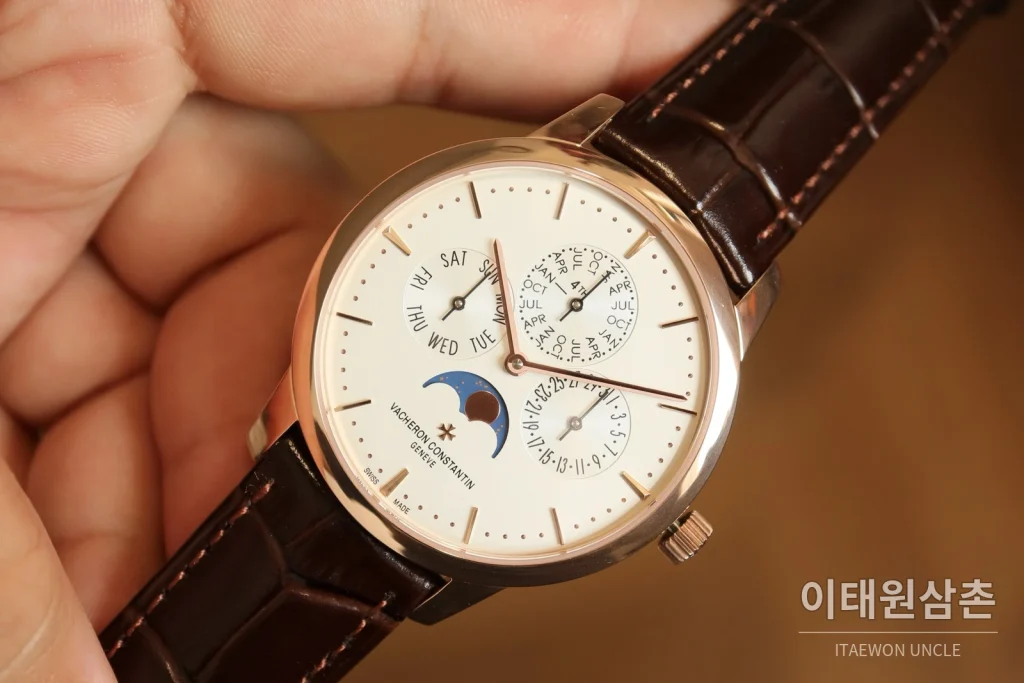 바쉐론콘스탄틴 패트리모니 퍼페추얼 캘린더 스틸 울트라씬 오토매틱 41mm 실버 브라운 가죽 스트랩 로즈골드 베젤