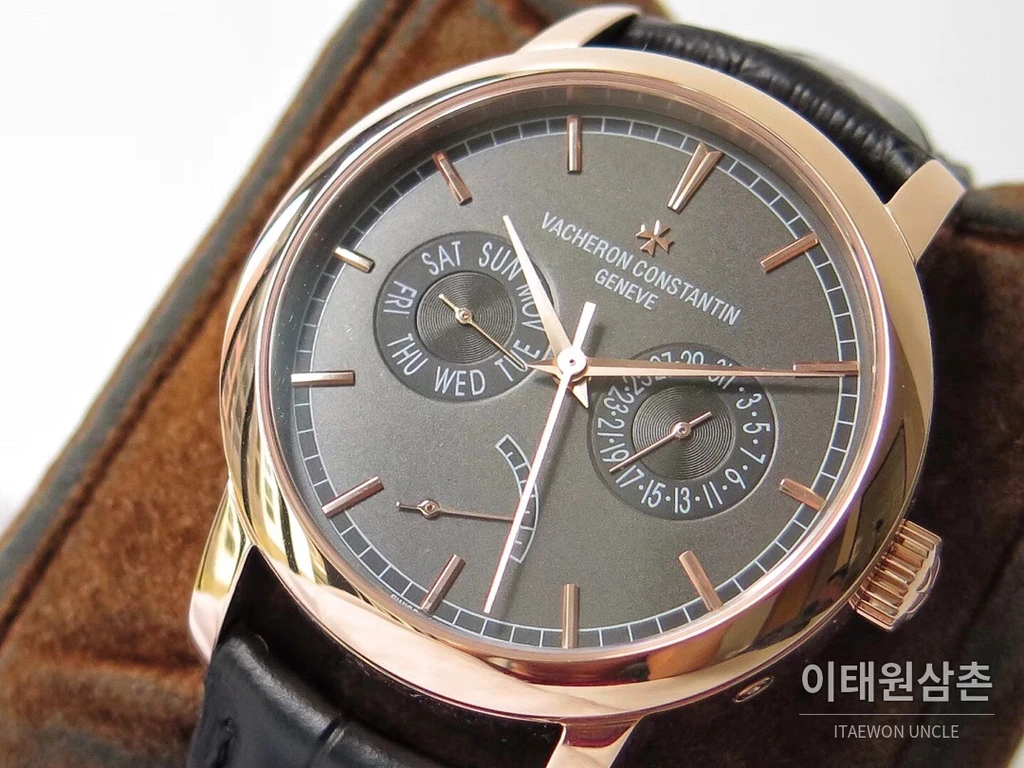 바쉐론콘스탄틴 트래디셔널 18K 로즈골드 파워리저브 데이 데이트 오토매틱 39.5mm