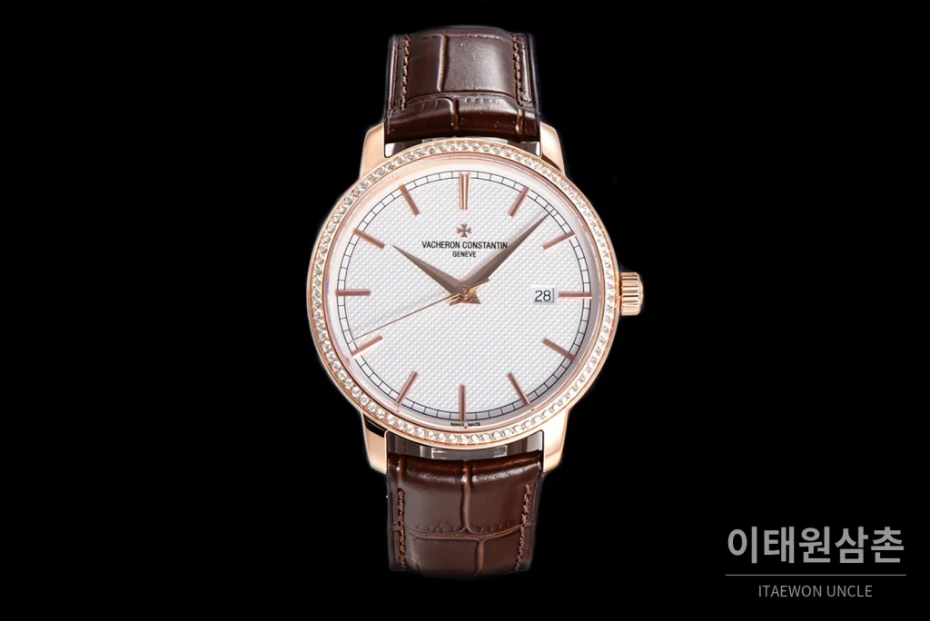 바쉐론콘스탄틴 트래디셔널 18K 로즈골드 실버다이얼 오토매틱 40mm