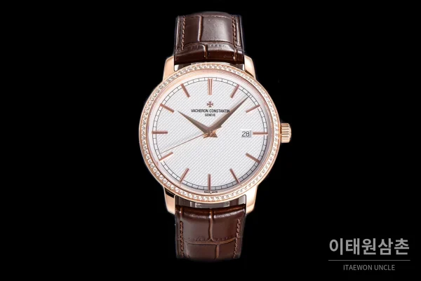 바쉐론콘스탄틴 트래디셔널 18K 로즈골드 실버다이얼 오토매틱 40mm 바쉐론콘스탄틴 트래디셔널 18K 로즈골드 실버다이얼 오토매틱 40mm