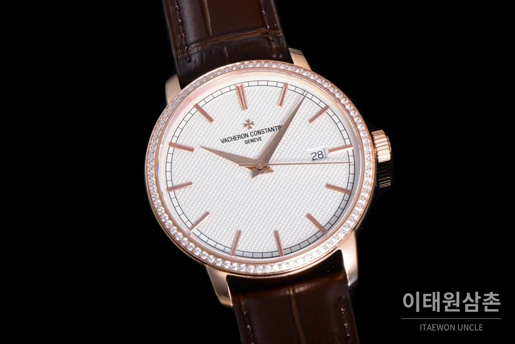 바쉐론콘스탄틴 트래디셔널 18K 로즈골드 실버다이얼 오토매틱 40mm