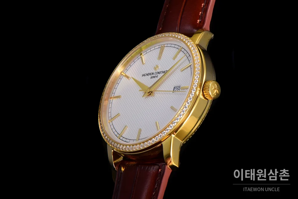 바쉐론콘스탄틴 트래디셔널 18K 옐로우골드 실버다이얼 오토매틱 40mm