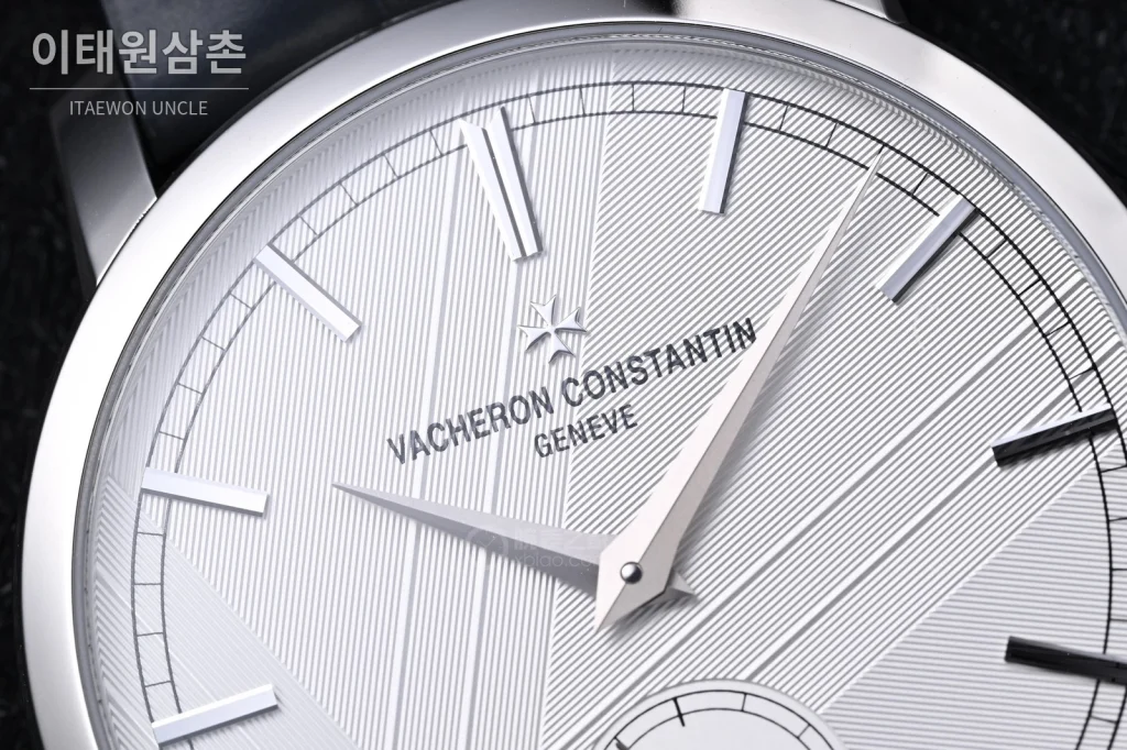 바쉐론콘스탄틴 트래디셔널 270주년 그레이다이얼 오토매틱 38mm 블랙 가죽 스트랩