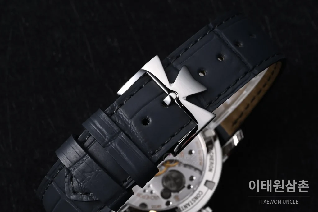 바쉐론콘스탄틴 트래디셔널 270주년 그레이다이얼 오토매틱 38mm 블랙 가죽 스트랩