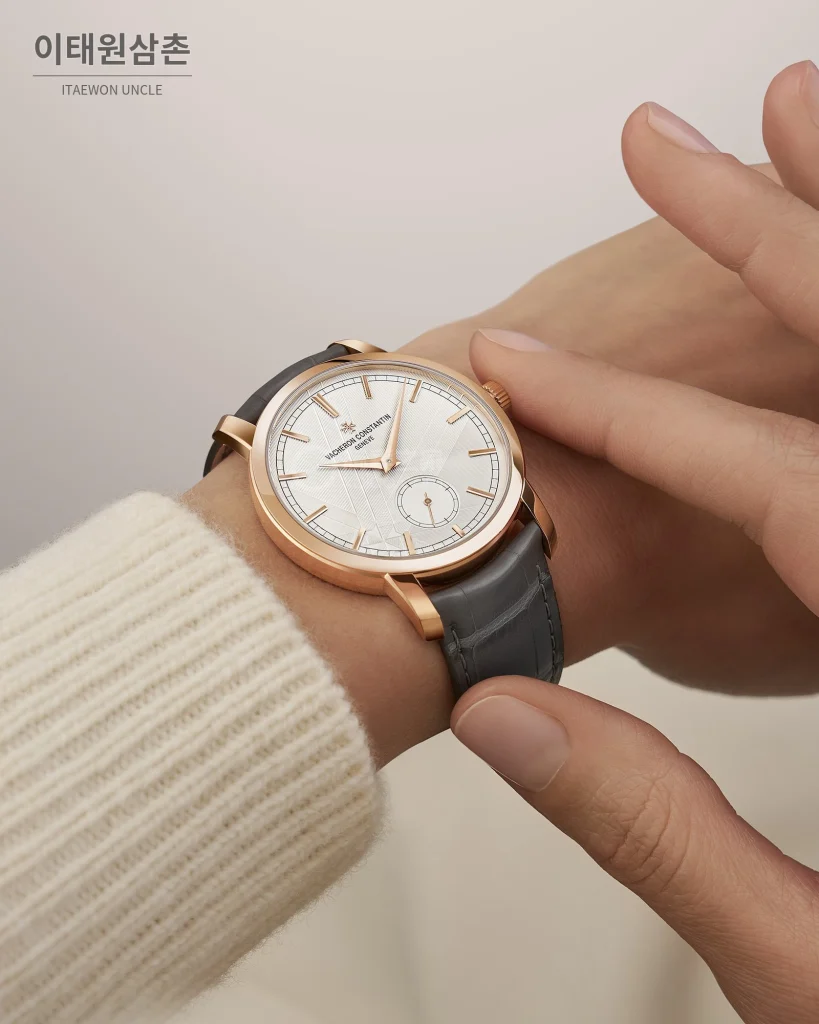 바쉐론콘스탄틴 트래디셔널 270주년 그레이다이얼 오토매틱 38mm 그레이 가죽 스트랩