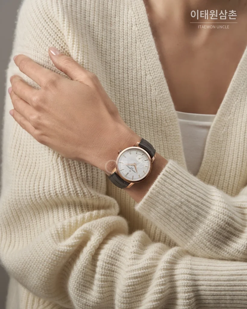 바쉐론콘스탄틴 트래디셔널 270주년 그레이다이얼 오토매틱 38mm 그레이 가죽 스트랩