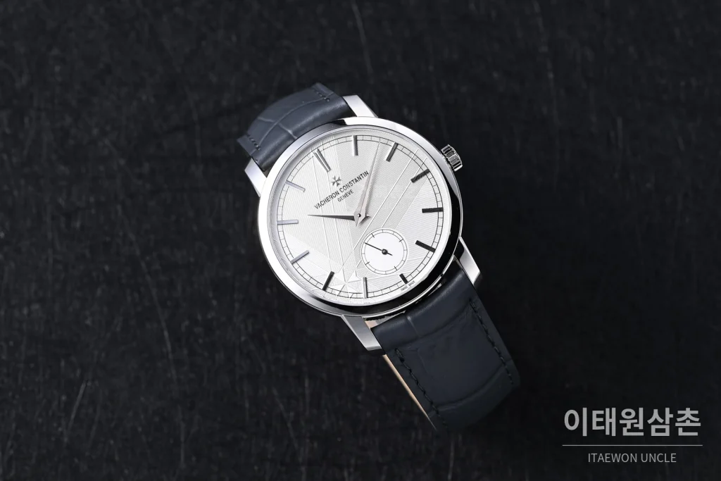 바쉐론콘스탄틴 트래디셔널 270주년 그레이다이얼 오토매틱 38mm 블랙 가죽 스트랩