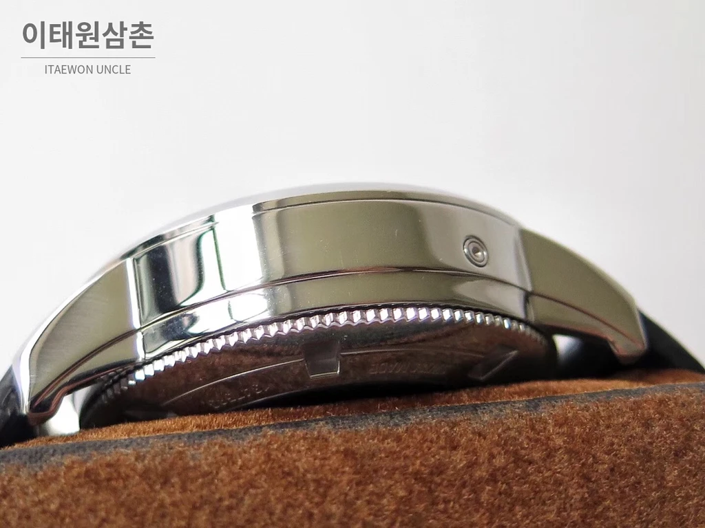 바쉐론콘스탄틴 트래디셔널 파워리저브 데이 데이트 오토매틱 39.5mm