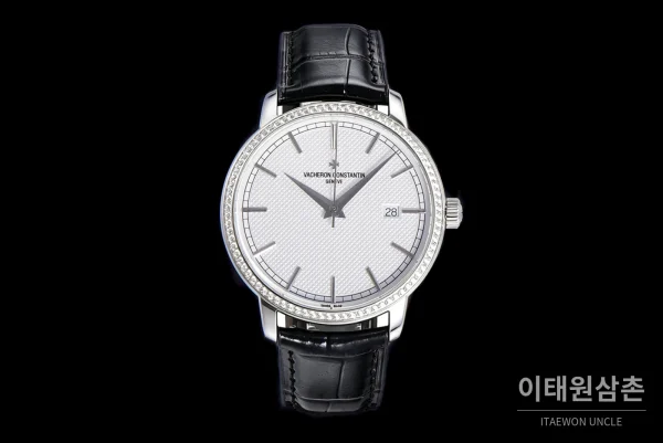 바쉐론콘스탄틴 트래디셔널 스틸 실버다이얼 오토매틱 40mm 블랙 가죽 스트랩 실버 베젤 바쉐론콘스탄틴 트래디셔널 스틸 실버다이얼 오토매틱 40mm 블랙 가죽 스트랩 실버 베젤