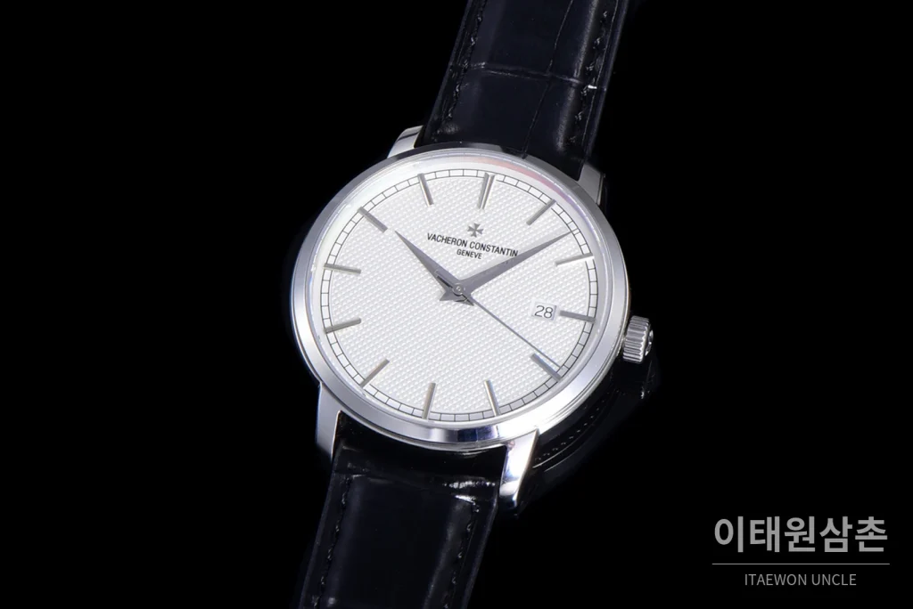 바쉐론콘스탄틴 트래디셔널 스틸 실버다이얼 오토매틱 40mm 블랙 가죽 스트랩
