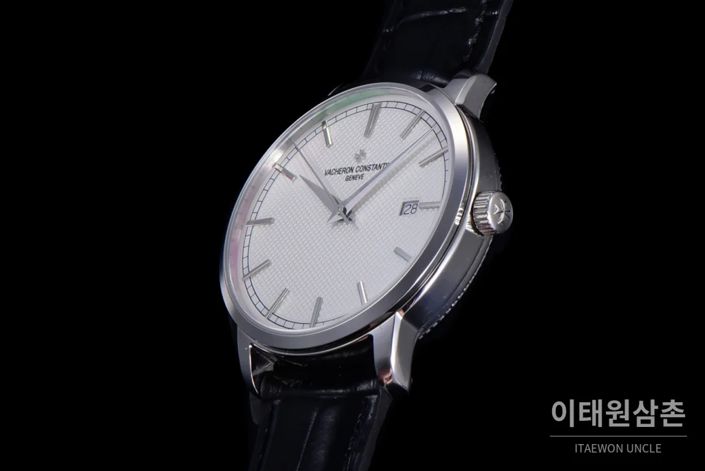 바쉐론콘스탄틴 트래디셔널 스틸 실버다이얼 오토매틱 40mm 블랙 가죽 스트랩
