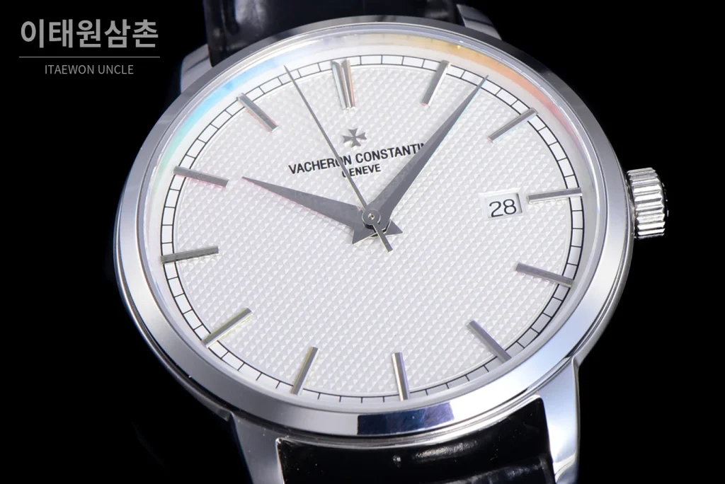 바쉐론콘스탄틴 트래디셔널 스틸 실버다이얼 오토매틱 40mm 블랙 가죽 스트랩