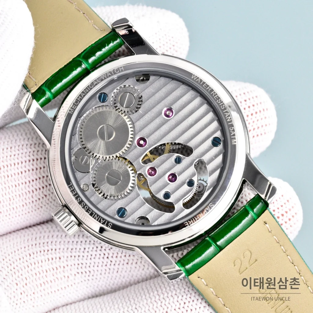 바쉐론콘스탄틴 트래디셔널 투르비용 선레이다이얼 수동 시계 42mm 그린 / 화이트 그린 가죽 스트랩