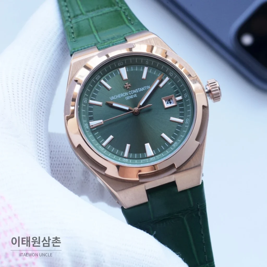 바쉐론콘스탄틴 오버시즈 오토매틱 41mm 그린