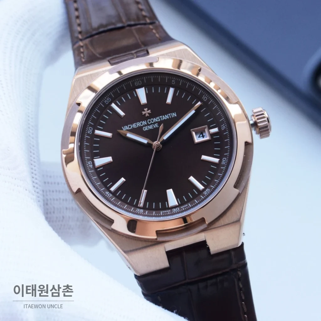 바쉐론콘스탄틴 오버시즈 오토매틱 41mm 그린