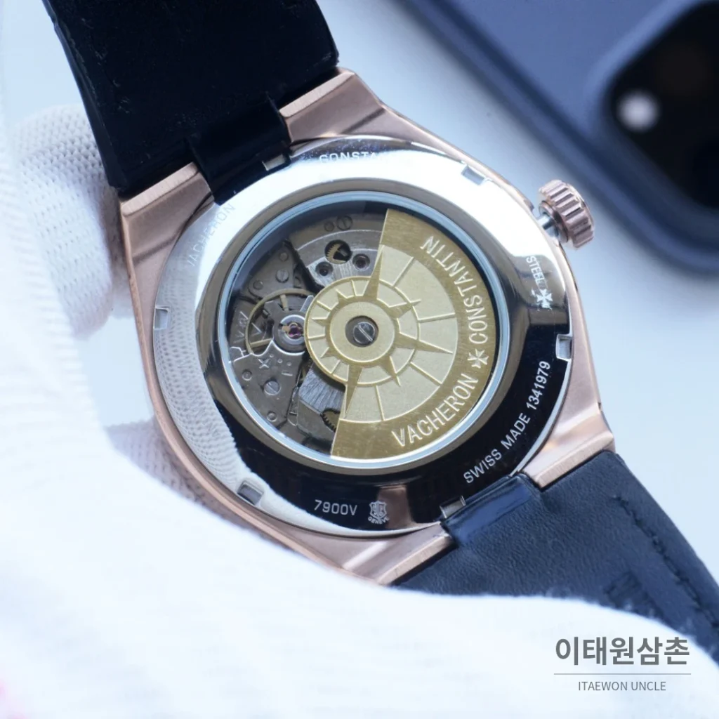 바쉐론콘스탄틴 오버시즈 오토매틱 41mm 그린
