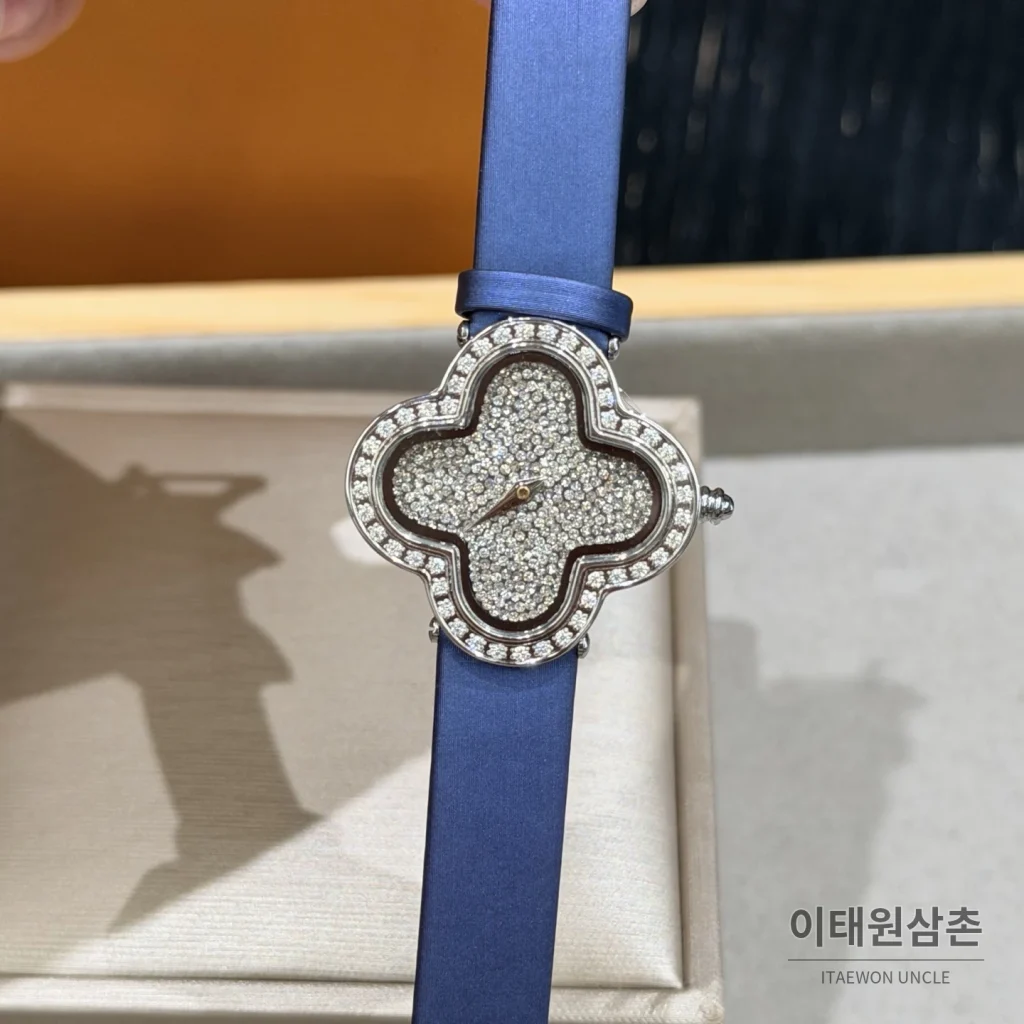 반클리프아펠 알함브라 오토매틱 30mm