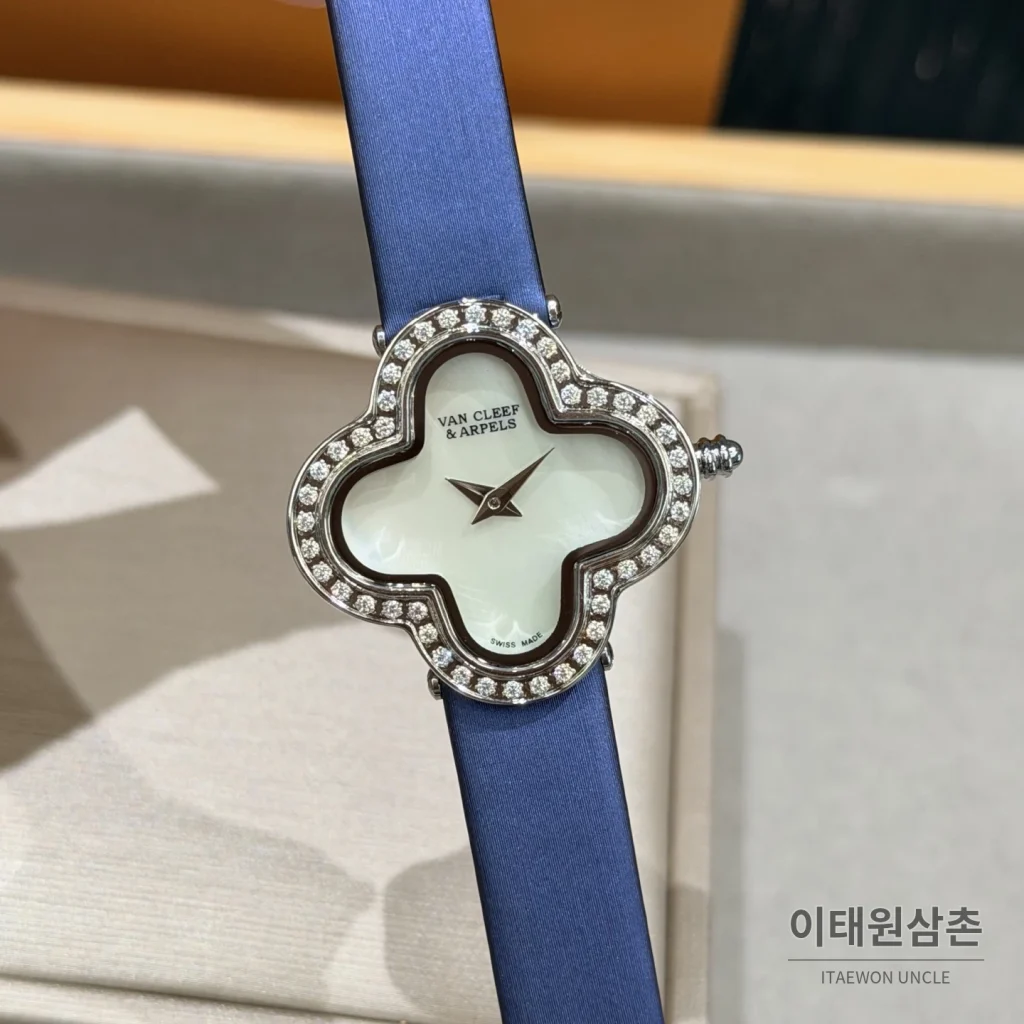 반클리프아펠 알함브라 쿼츠 30mm