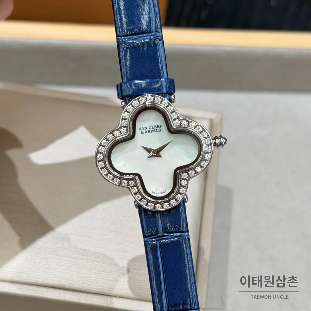 반클리프아펠 알함브라 쿼츠 30mm (2)