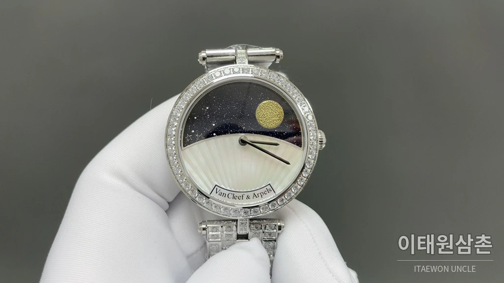 반클리프아펠 아펠 포에틱 컴플리케이션 다이아몬드 베젤 기계식 워치 38mm 골드
