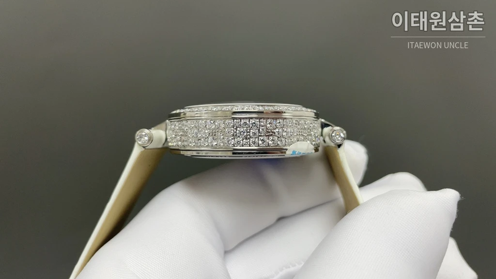 반클리프아펠 아펠 포에틱 컴플리케이션 여성 기계식 워치 38mm 블루 다이얼 화이트 러버 스트랩